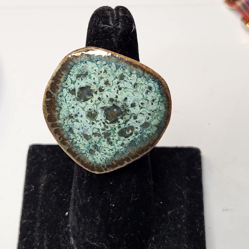 Turquoise Ceramic Gem Statement Ring On Mesh Silv… - image 1